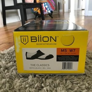 Biion women’s/ men’s golf shoes- brand new